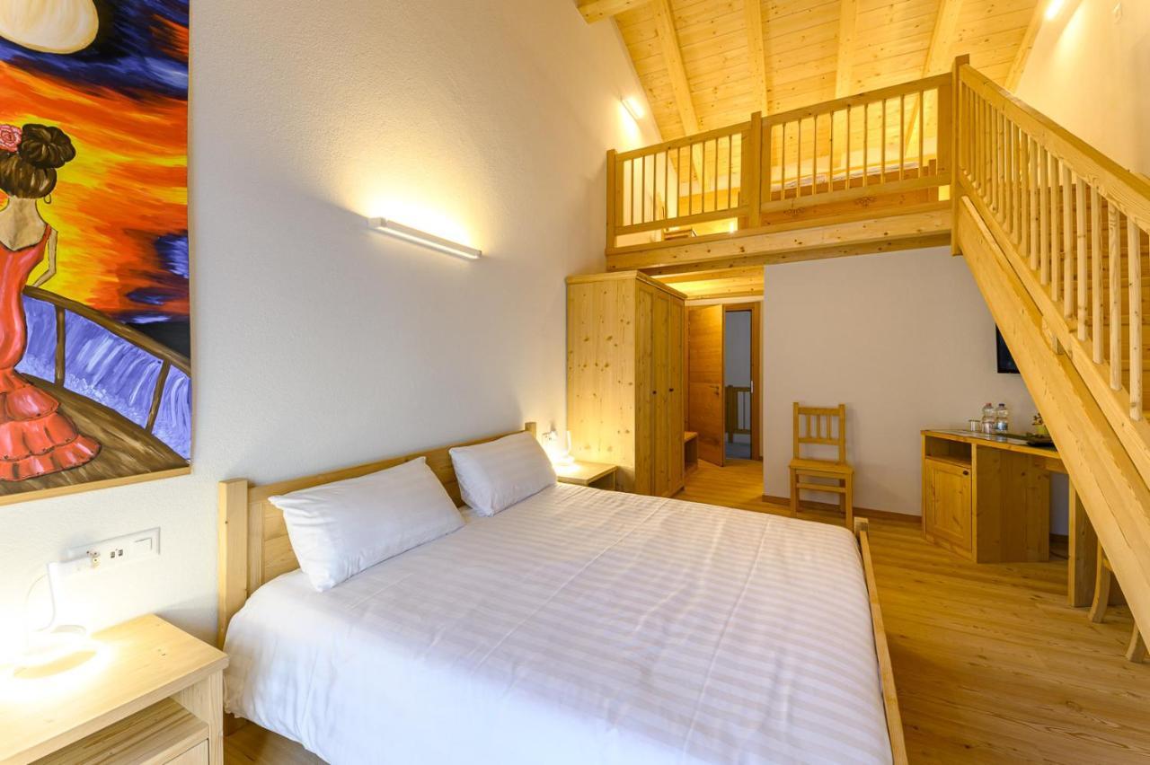 Hotel Centrale, Typically Swiss Poschiavo Exterior foto