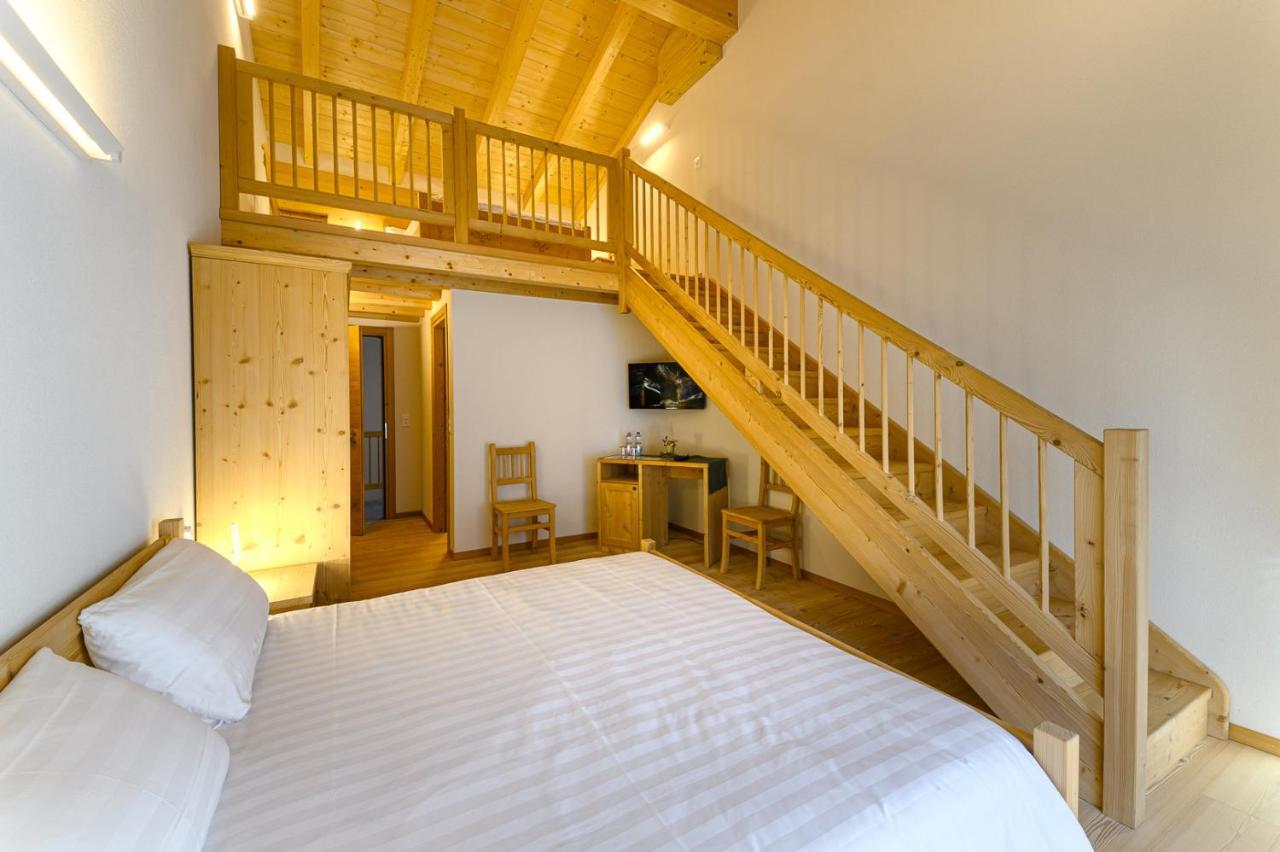 Hotel Centrale, Typically Swiss Poschiavo Exterior foto
